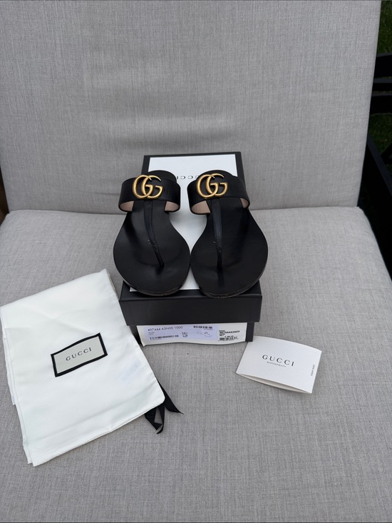 Gucci Shoes - Gucci Black Leather Thong Sandals with Gold Double G